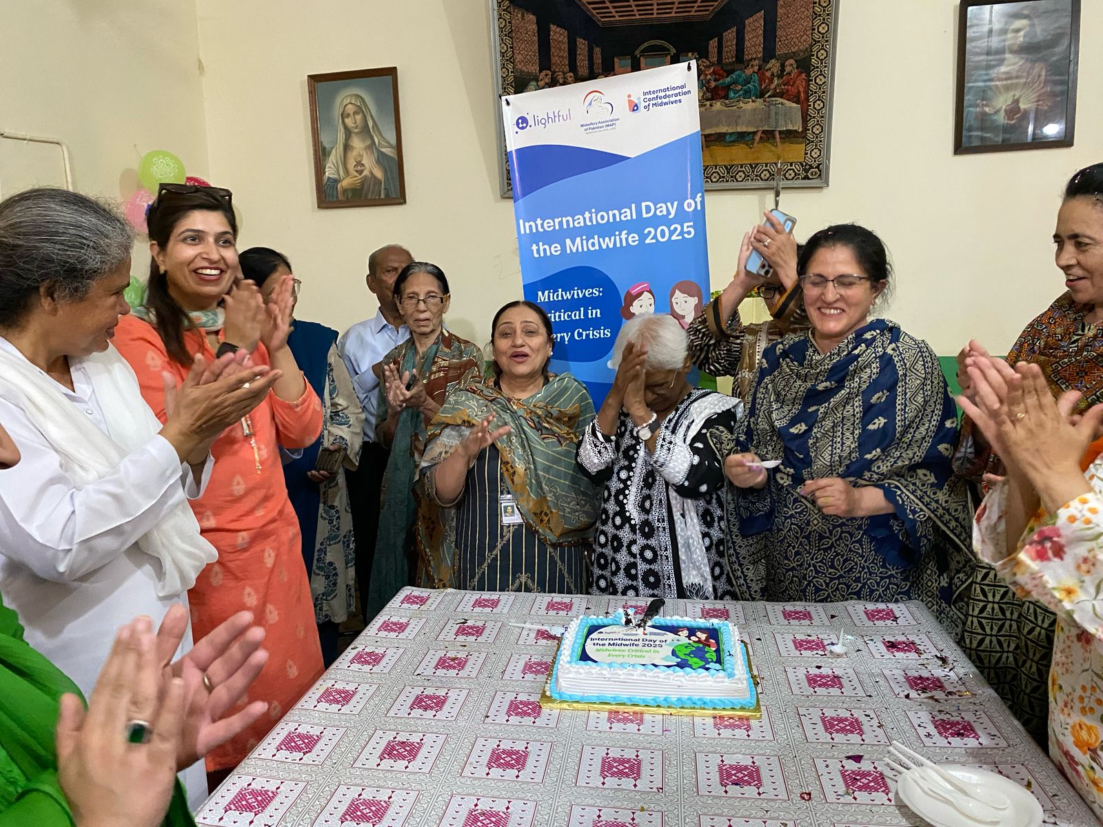 honouring-our-roots-a-heartfelt-visit-to-a-pioneer-midwife-and-senior-sisters-at-the-old-age-home