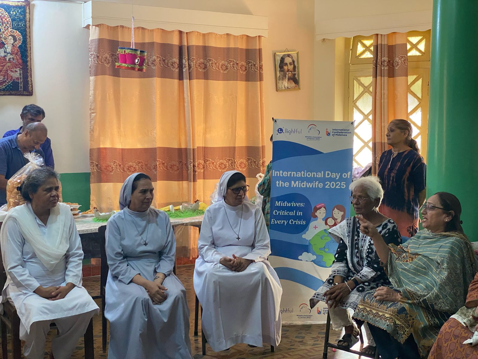 honouring-our-roots-a-heartfelt-visit-to-a-pioneer-midwife-and-senior-sisters-at-the-old-age-home