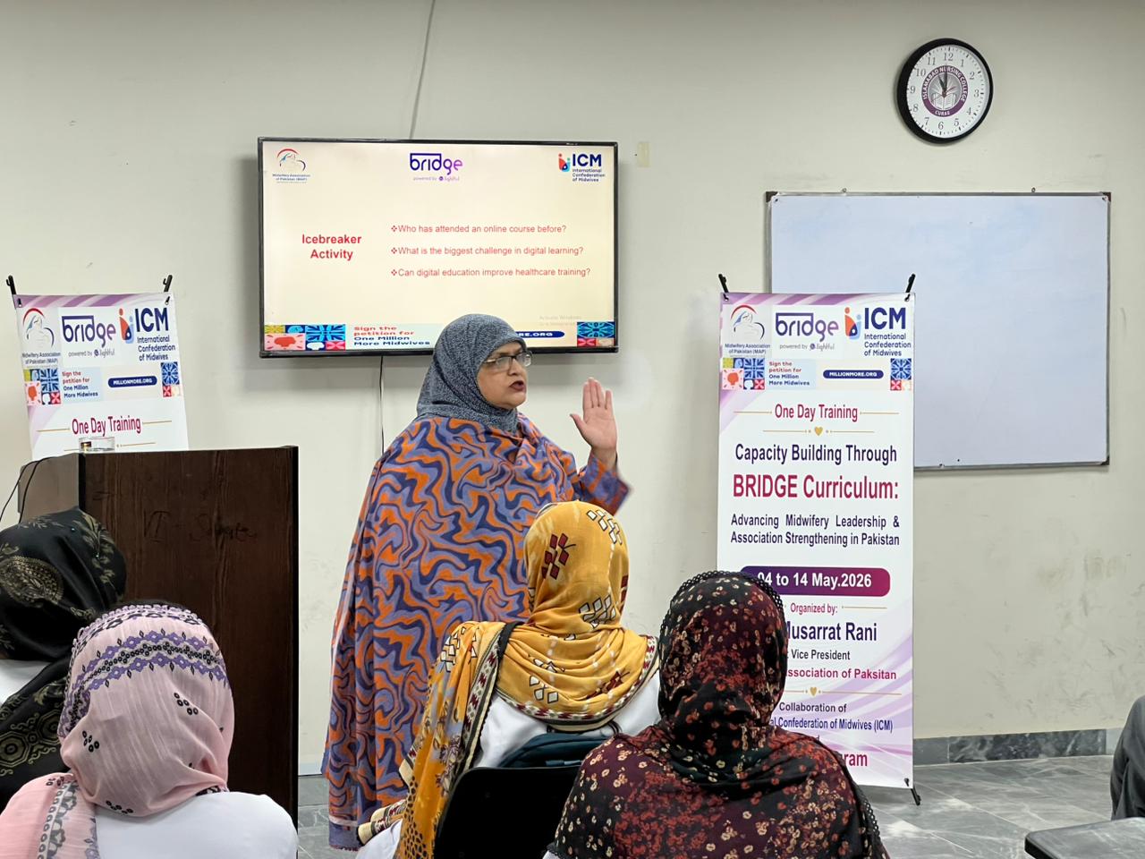 Ms. Musarrat Rani, First Vice President of Midwifery Association of Pakistan, shared her learning and experience from the BRIDGE Digital Program with nursing and midwifery students at Islamabad College of Nursing and Midwifery. Barakoh.