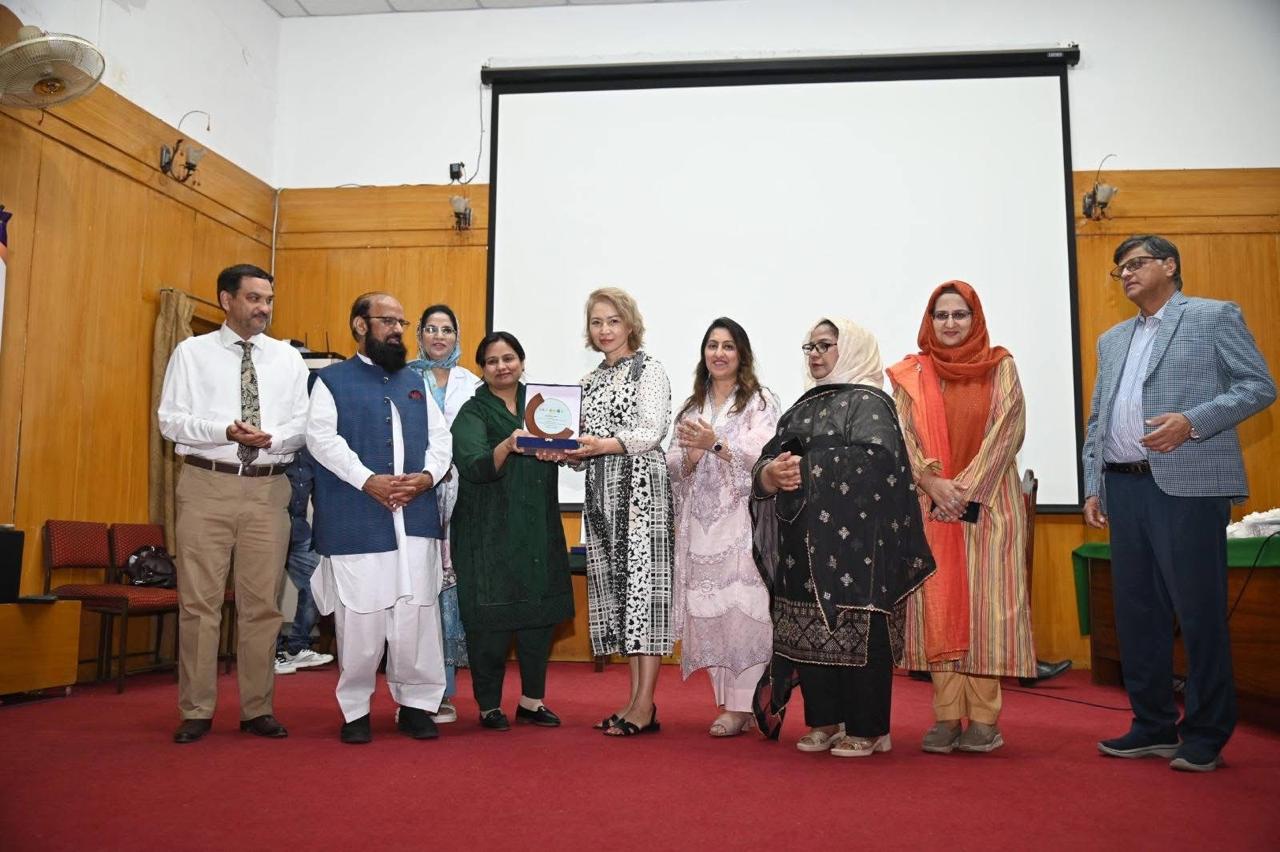 Dr. Nazia Ilyas, Joint Secretary Midwifery Association of Pakistan, Highlights Launch of 4-Year Midwifery Degree Program at Fatima Jinnah Medical University